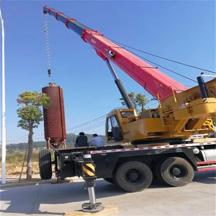 唐河专业吊车租赁多少钱