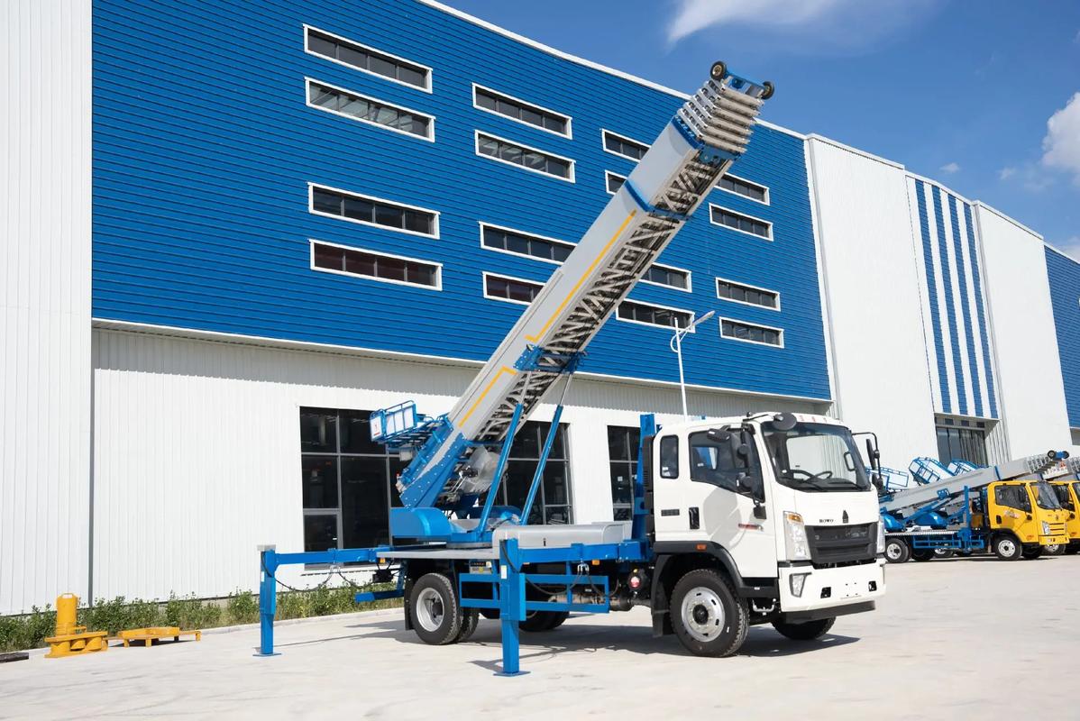 唐河小型云梯车上料车租赁多少钱