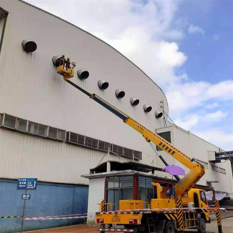 唐河高空作业车出租服务：专业广告牌安装解决方案